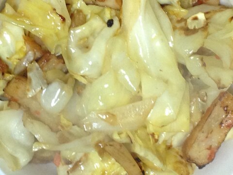 生姜、キャベツ、野菜のさつま揚げの塩炒め